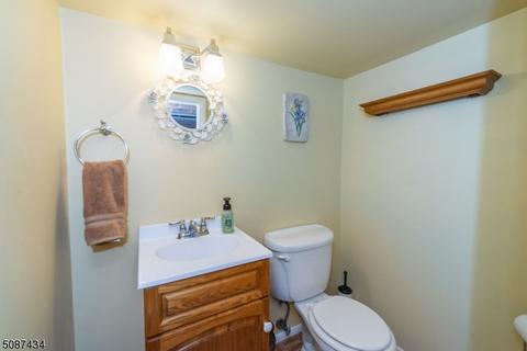 11 Comley Pl, Bloomfield, NJ 07003 photo 19