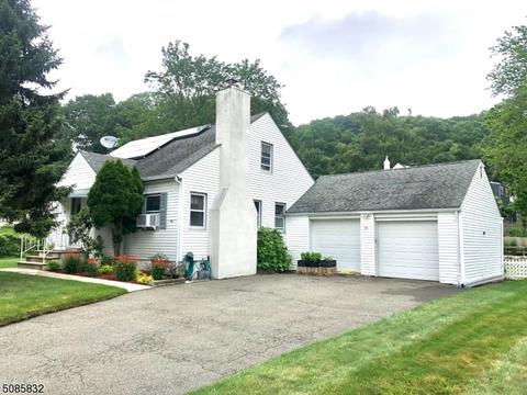 76 Perry St, Dover, NJ 07801 photo 5