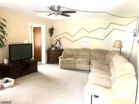 76 Perry St, Dover, NJ 07801 photo 11