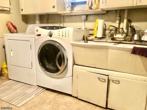 76 Perry St, Dover, NJ 07801 photo 24