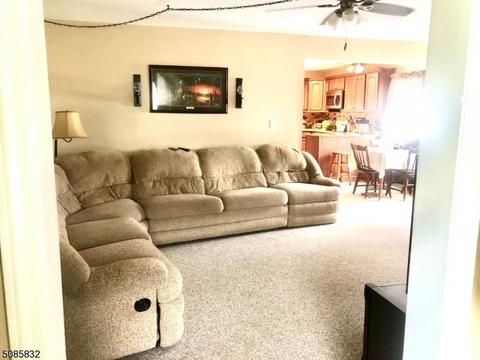 76 Perry St, Dover, NJ 07801 photo 6