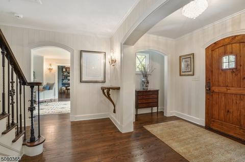 24 Greenbriar Dr, Summit, NJ 07901 photo 2