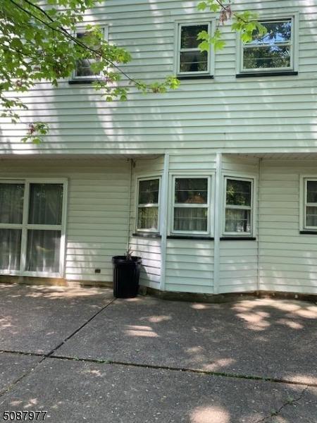 32 Ten Eyck Pl, Edison, NJ 08820 photo 3