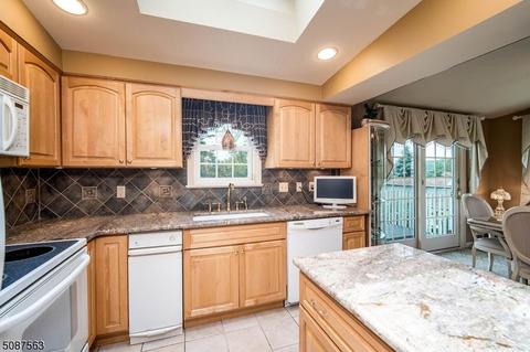 266 Ann St, Dover, NJ 07801 photo 10