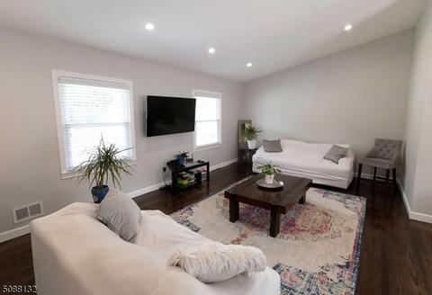 75 Harmon Rd, Edison, NJ 08837 photo 9