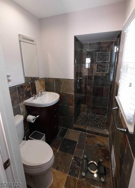 75 Harmon Rd, Edison, NJ 08837 photo 12