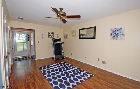 61 Greenbrook Rd, Middlesex, NJ 08846 photo 12