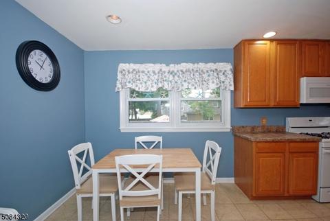 61 Greenbrook Rd, Middlesex, NJ 08846 photo 7
