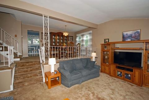 61 Greenbrook Rd, Middlesex, NJ 08846 photo 9