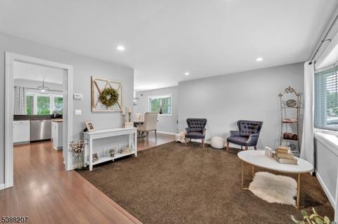 102 Longview Dr, Waldwick, NJ 07463 photo 5