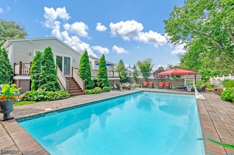 102 Longview Dr, Waldwick, NJ 07463 photo 23