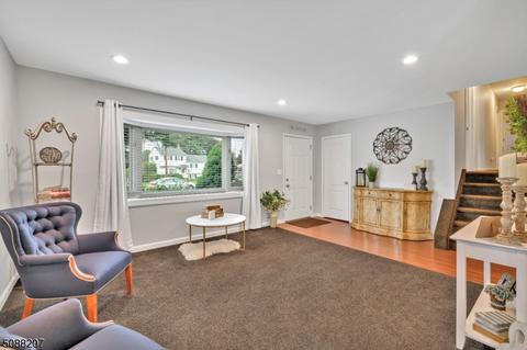 102 Longview Dr, Waldwick, NJ 07463 photo 6