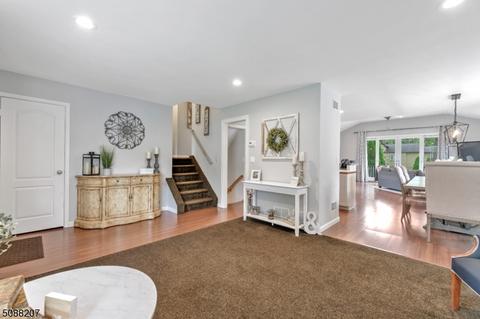 102 Longview Dr, Waldwick, NJ 07463 photo 7