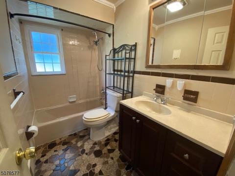36 Ovington Ave, Edison, NJ 08817 photo 4