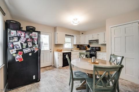 17 Evergreen Ave, Wanaque Boro, NJ 07420 photo 7