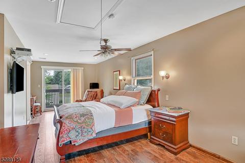 9 Locust Ave, Middlesex, NJ 08846 photo 18