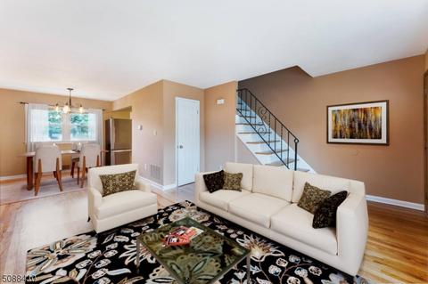 208 4th St, Middlesex, NJ 08846 photo 7