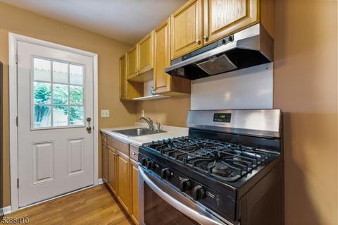 208 4th St, Middlesex, NJ 08846 photo 14