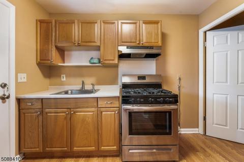 208 4th St, Middlesex, NJ 08846 photo 12