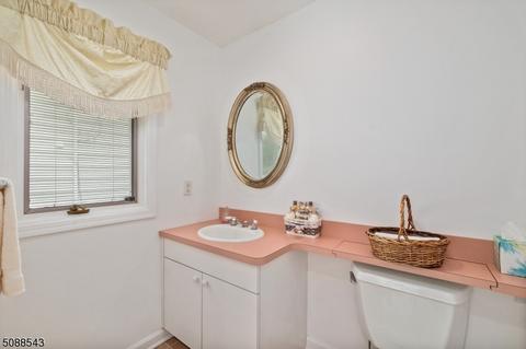 27 Colfax Rd, Springfield, NJ 07081 photo 12