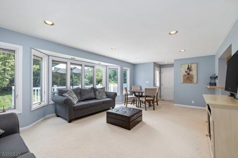 27 Colfax Rd, Springfield, NJ 07081 photo 11