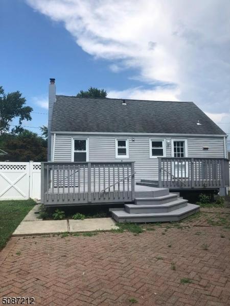 323 1st St, Middlesex, NJ 08846 photo 3