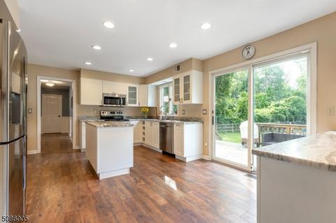 13 Jocelyn Ct, Hampton, NJ 08827 photo 6