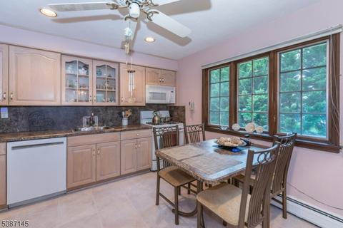 183 Andover Dr, Wayne, NJ 07470 photo 6