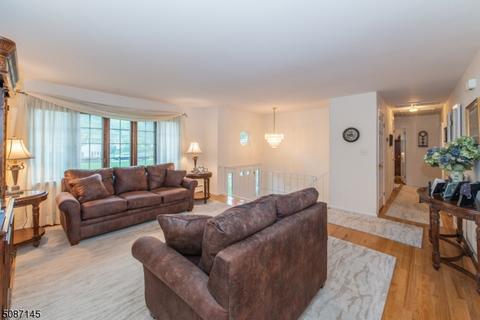 183 Andover Dr, Wayne, NJ 07470 photo 4