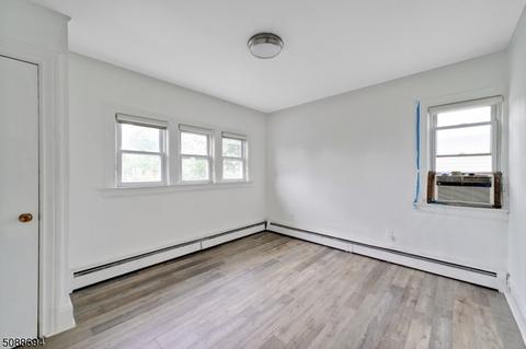 283 Crestview Pl, Teaneck, NJ 07666 photo 14