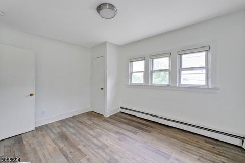 283 Crestview Pl, Teaneck, NJ 07666 photo 15