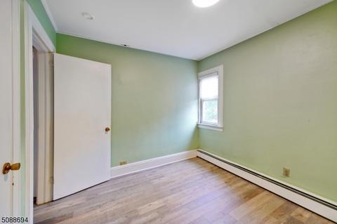 283 Crestview Pl, Teaneck, NJ 07666 photo 17