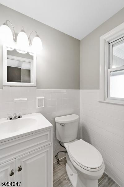 77 Stanton St, Clark, NJ 07066 photo 19