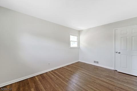 77 Stanton St, Clark, NJ 07066 photo 11