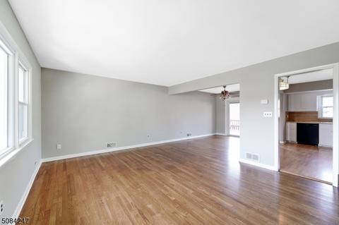 77 Stanton St, Clark, NJ 07066 photo 7