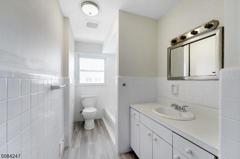 77 Stanton St, Clark, NJ 07066 photo 18