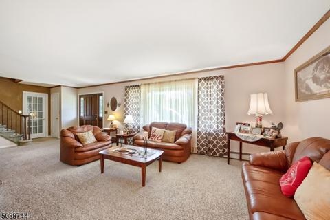 16 Ryan Way, Hackettstown, NJ 07840 photo 3