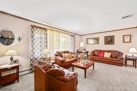 16 Ryan Way, Hackettstown, NJ 07840 photo 5
