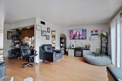 61 Fairview Ave, Edison, NJ 08817 photo 12