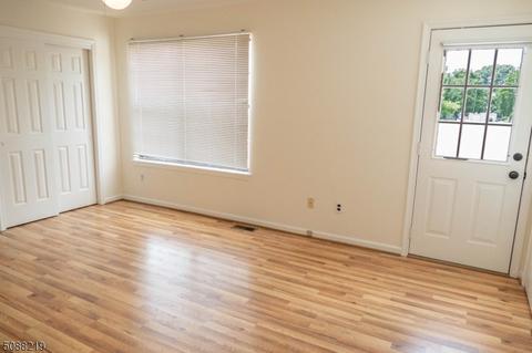 318 Jamestown Ct, Flemington, NJ 08822 photo 16