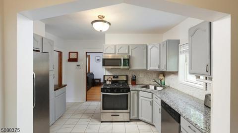 429 2nd St, Dunellen, NJ 08812 photo 12