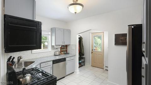 429 2nd St, Dunellen, NJ 08812 photo 11