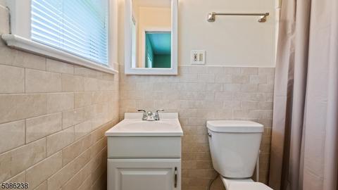 29 Judith Pl, Wayne, NJ 07470 photo 14