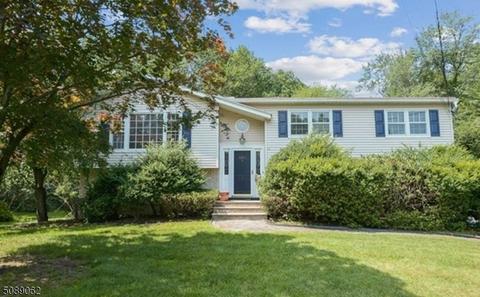 21 Scott St, Waldwick, NJ 07463 photo 1