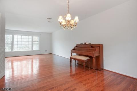 21 Scott St, Waldwick, NJ 07463 photo 7