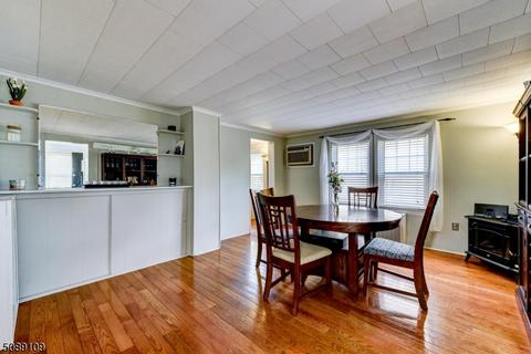 35 Codington Pl, Somerville, NJ 08876 photo 4
