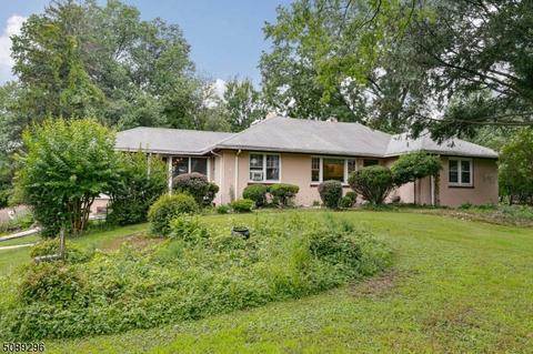 327 Plainfield Rd, Edison, NJ 08820 photo 2