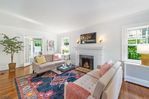 98 Haddon Pl, Montclair, NJ 07043 photo 3