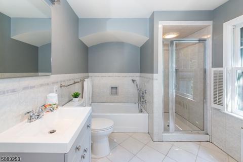 98 Haddon Pl, Montclair, NJ 07043 photo 23