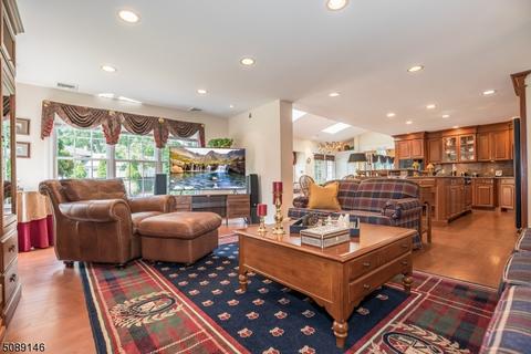 52 Coventry Rd, Wayne, NJ 07470 photo 10